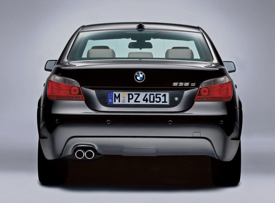  BMW 5-Series 2004 года  (фото 50 из 74)